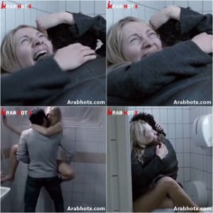 سكس عربده نيك في الحمام يرفعها علي زبه و يزنقها في الحيطه ينيكها و يفشخها بكل عنف